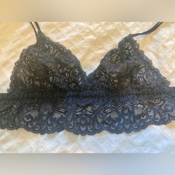 Reformation black lace bralette size small - Picture 8 of 8